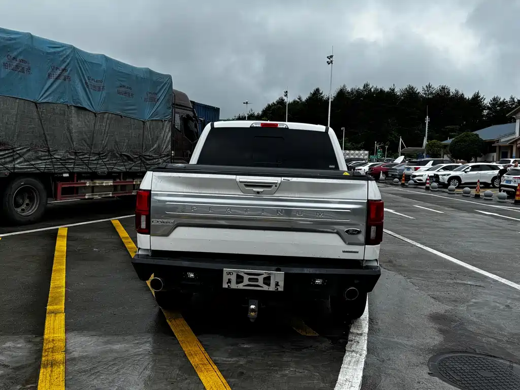 Ford F-150 Raptor — фото 8