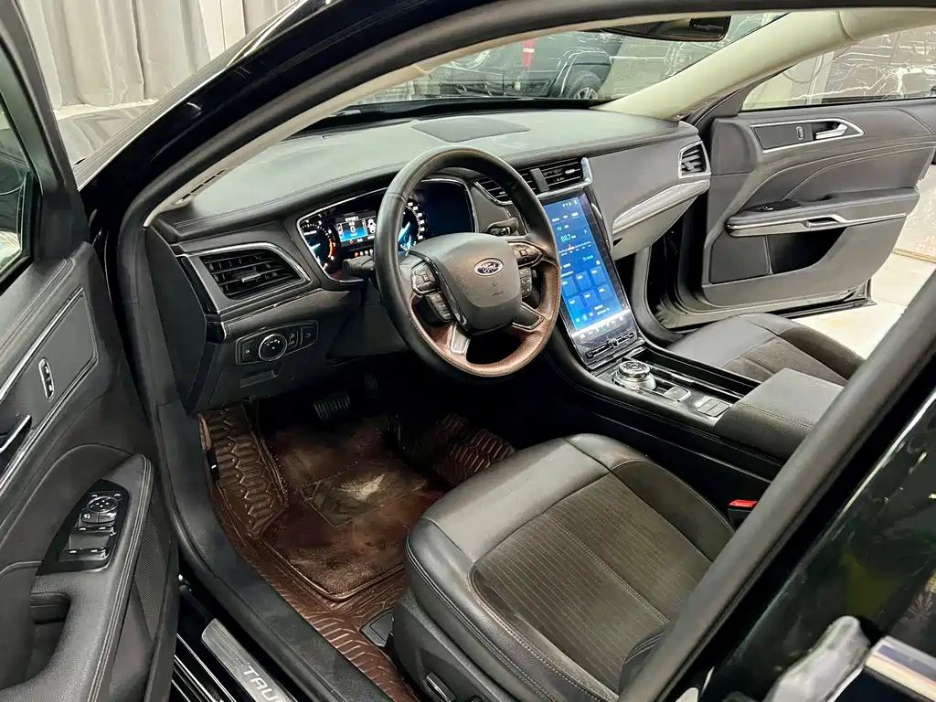 Ford Taurus — фото 10