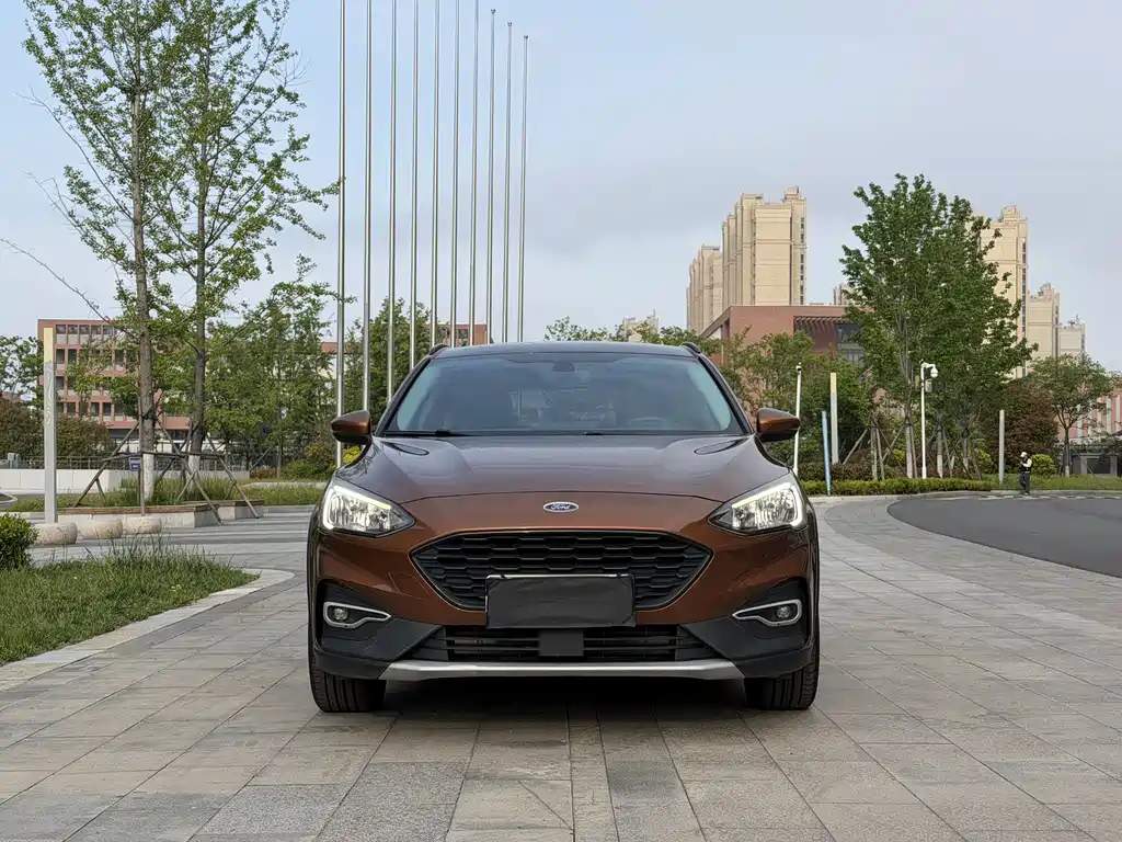 Ford Focus Active — фото 3