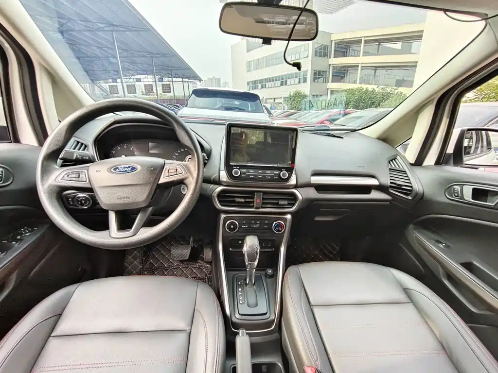 Ford Ecosport — фото 5