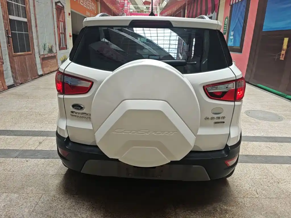 Ford Ecosport — фото 6