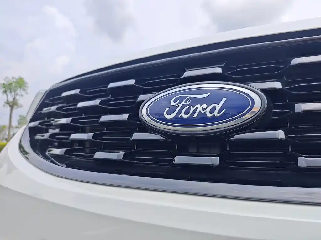 Ford Territory — фото 9