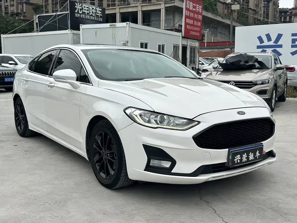 Ford Mondeo — фото 3