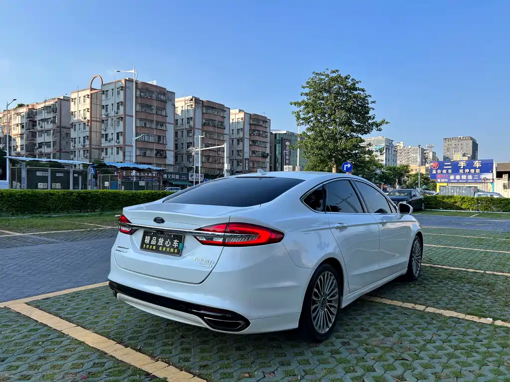 Ford Mondeo — фото 6