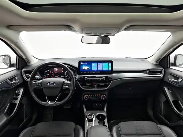 Ford Focus Active — фото 5