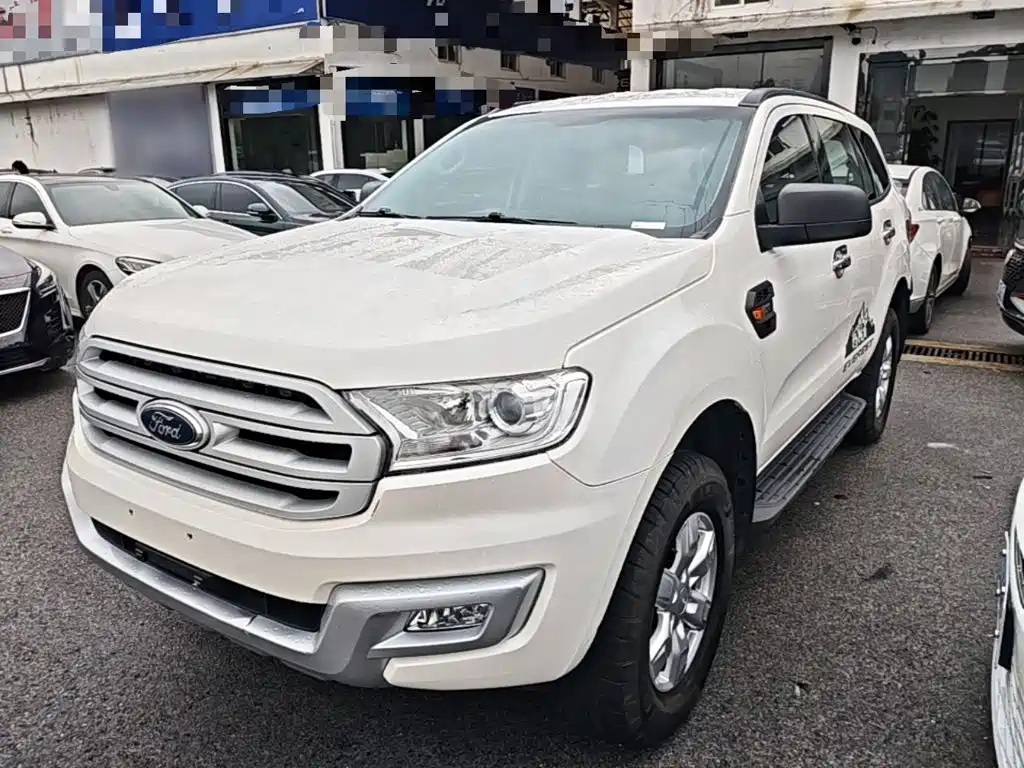 Ford Everest — фото 2