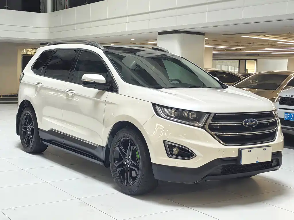 Ford Edge — фото 3