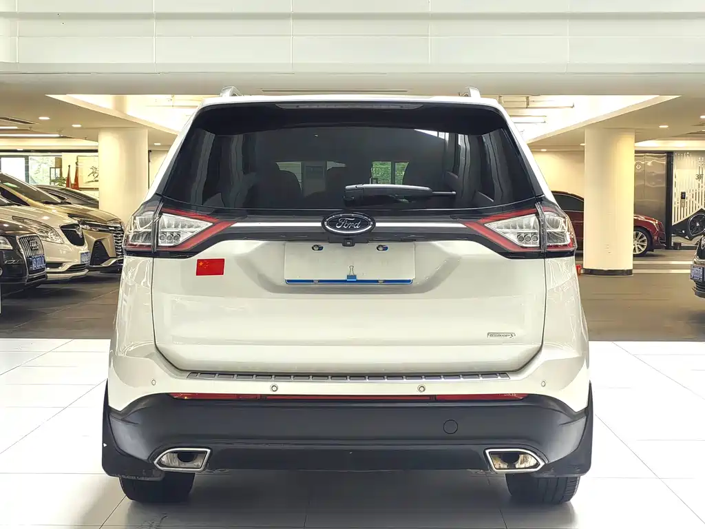 Ford Edge — фото 8