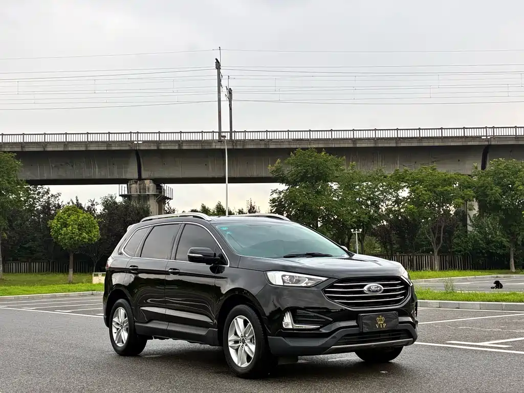 Ford Edge — фото 3