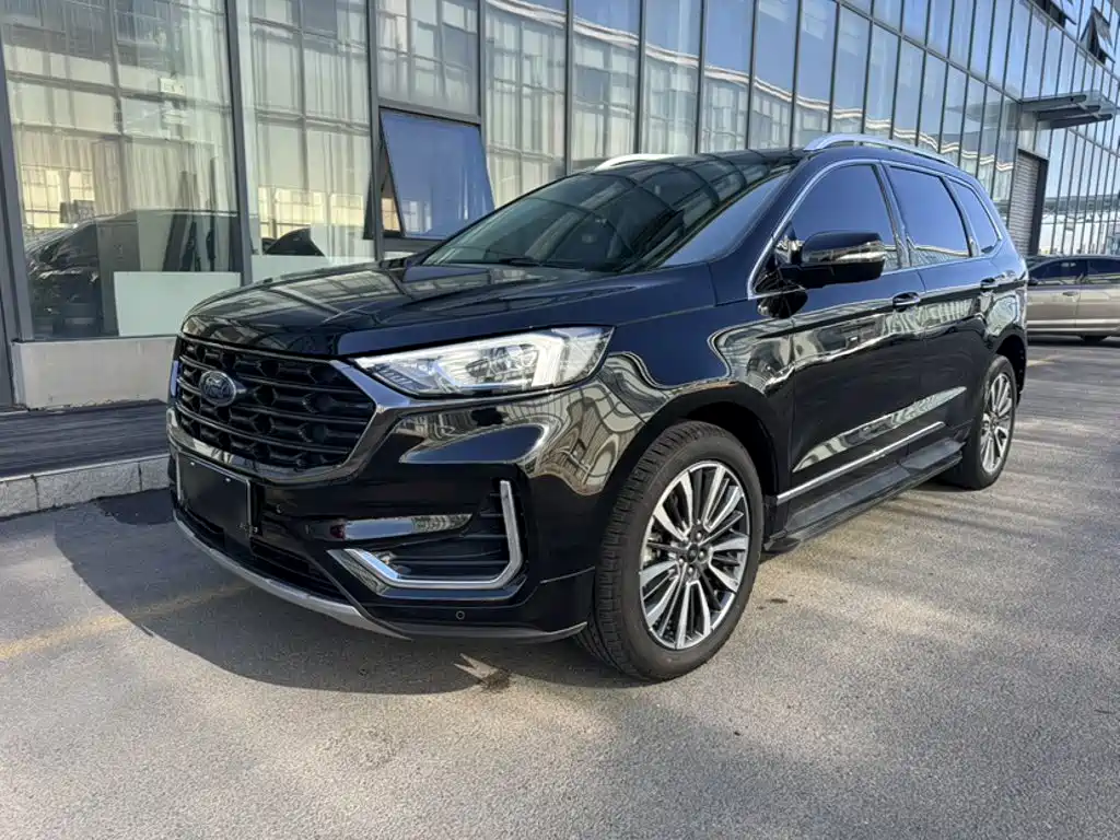 Ford Edge — фото 9