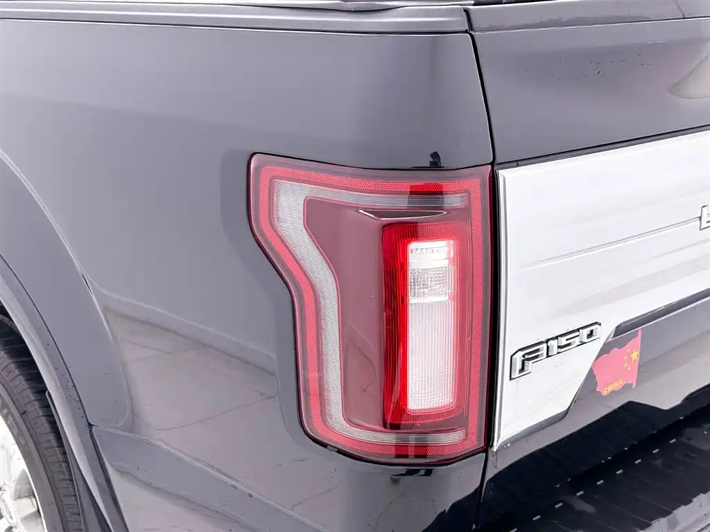 Ford F-150 Raptor — фото 8