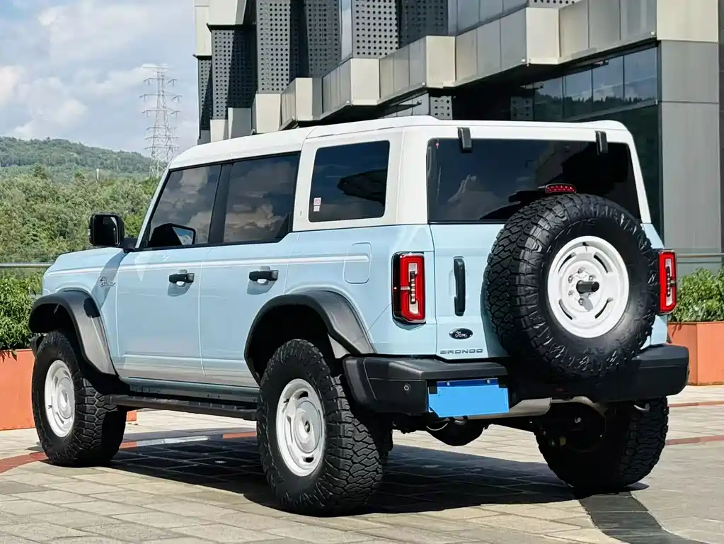 Ford Bronco — фото 4