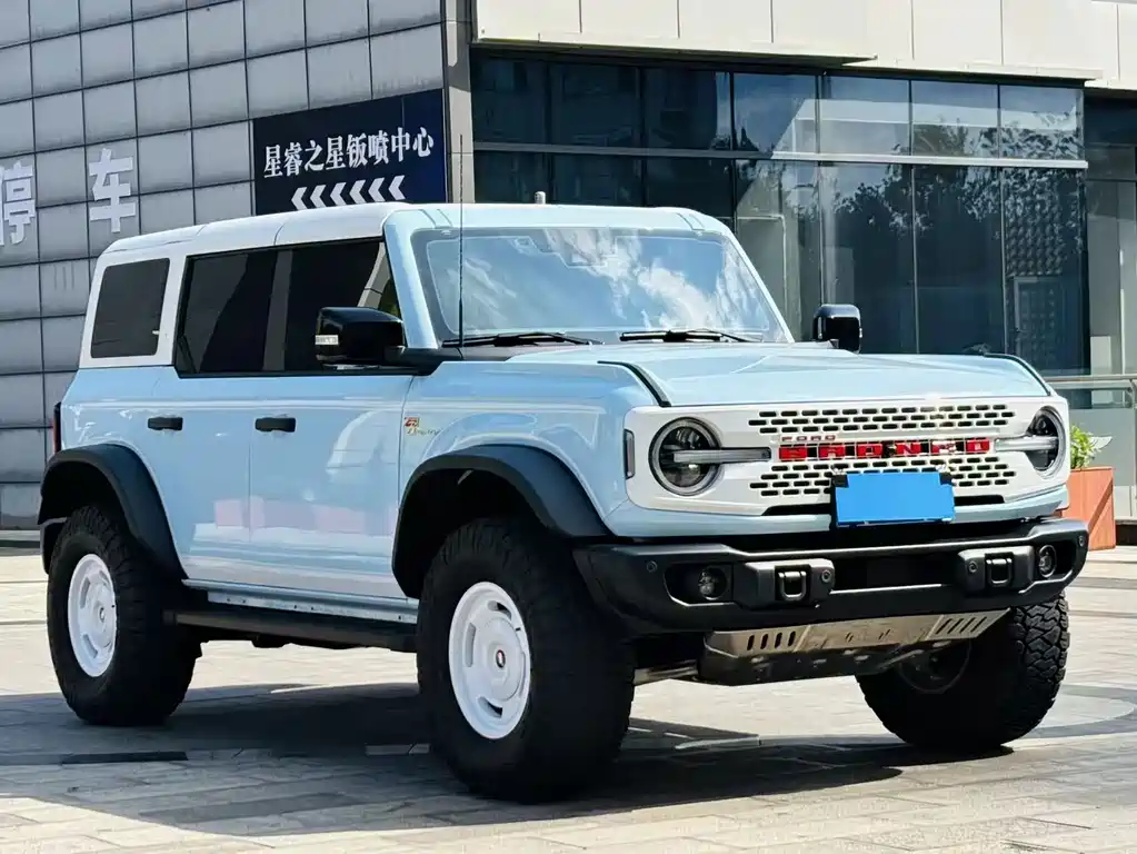 Ford Bronco — фото 8