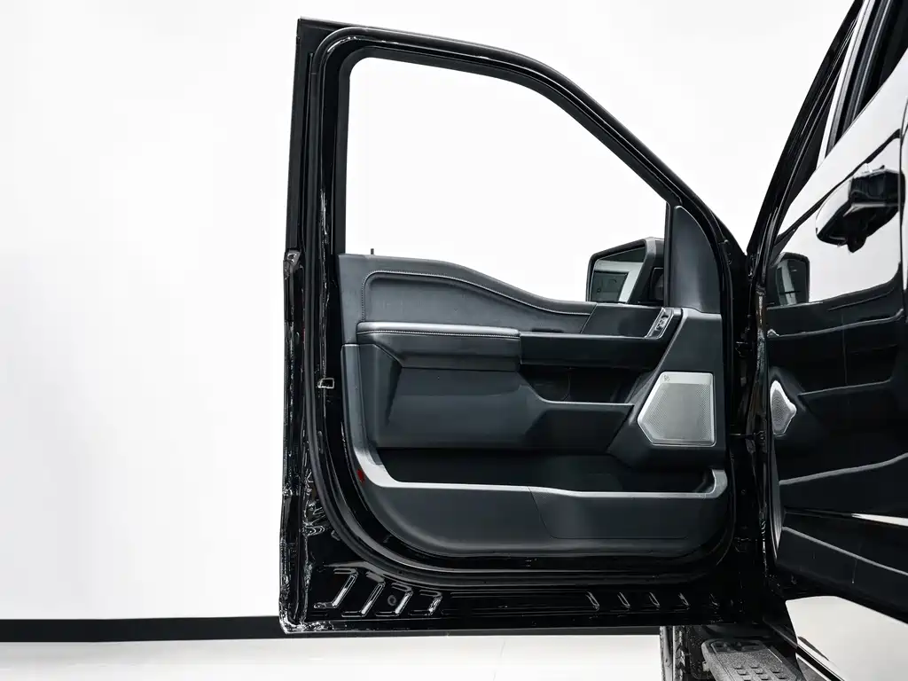 Ford F-150 Raptor — фото 13
