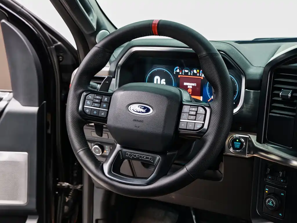 Ford F-150 Raptor — фото 17