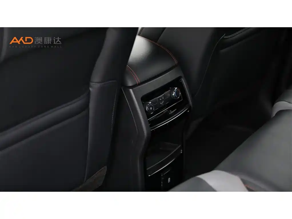 Ford Edge — фото 10