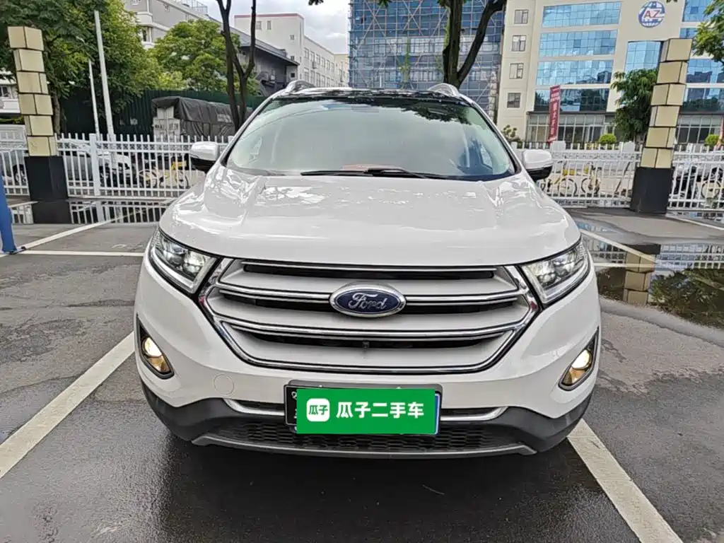 Ford Edge — фото 3