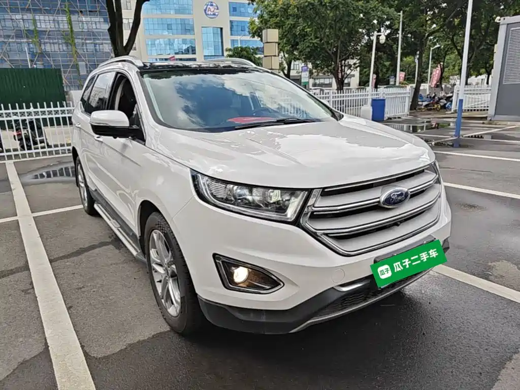 Ford Edge — фото 4