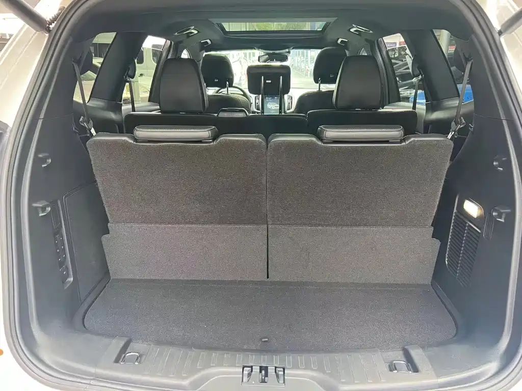 Ford Edge — фото 14