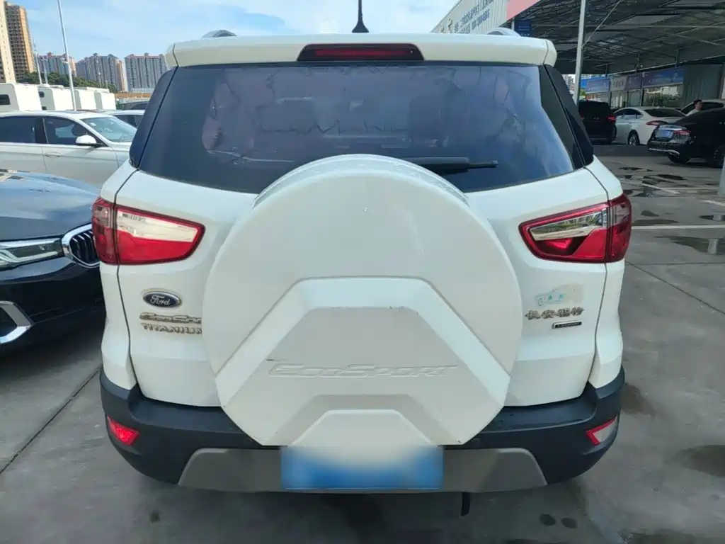 Ford Ecosport — фото 6