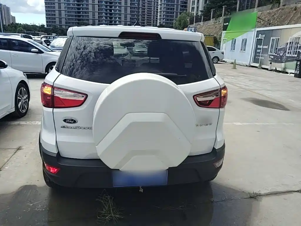 Ford Ecosport — фото 6