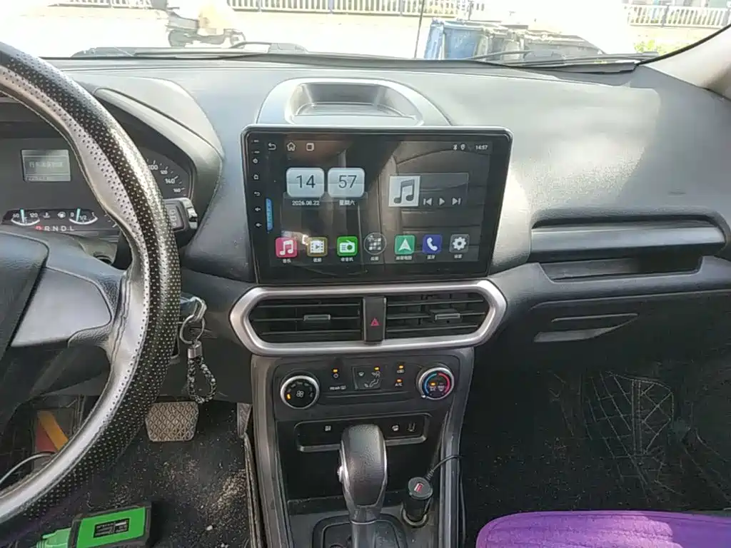Ford Ecosport — фото 13