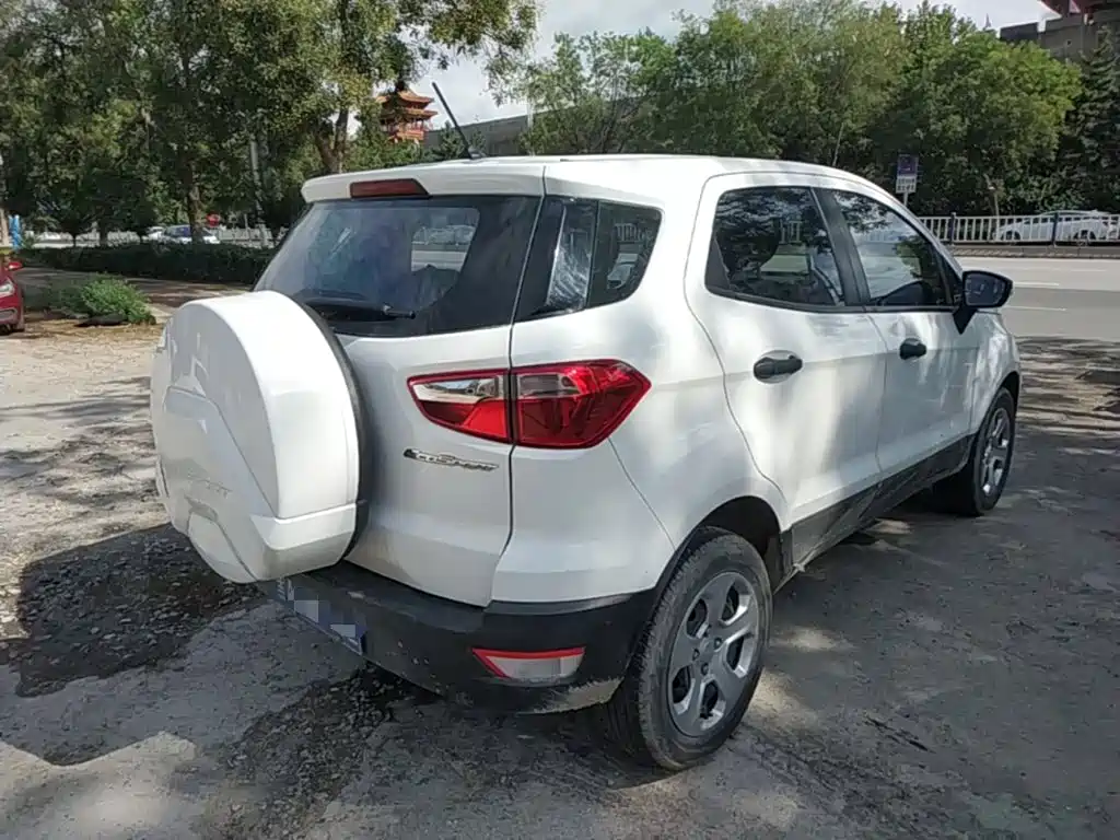 Ford Ecosport — фото 7