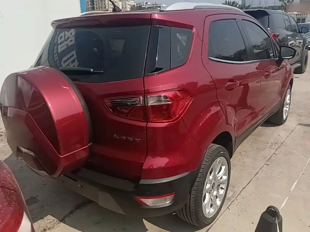 Ford Ecosport — фото 7