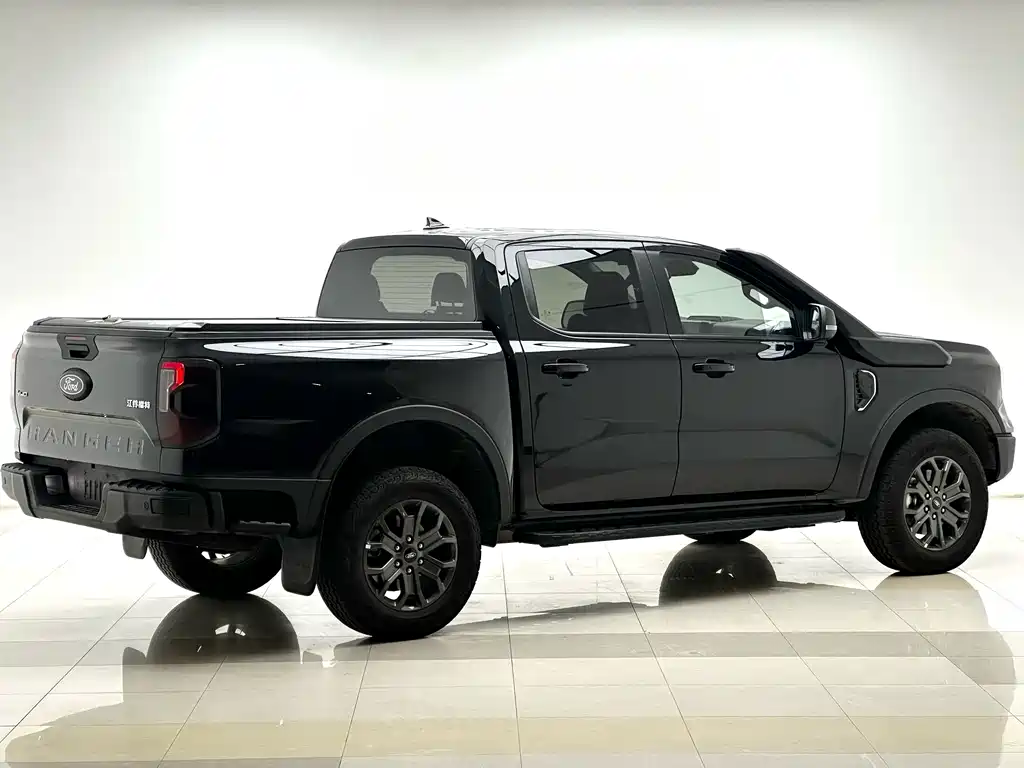 Ford Ranger — фото 15