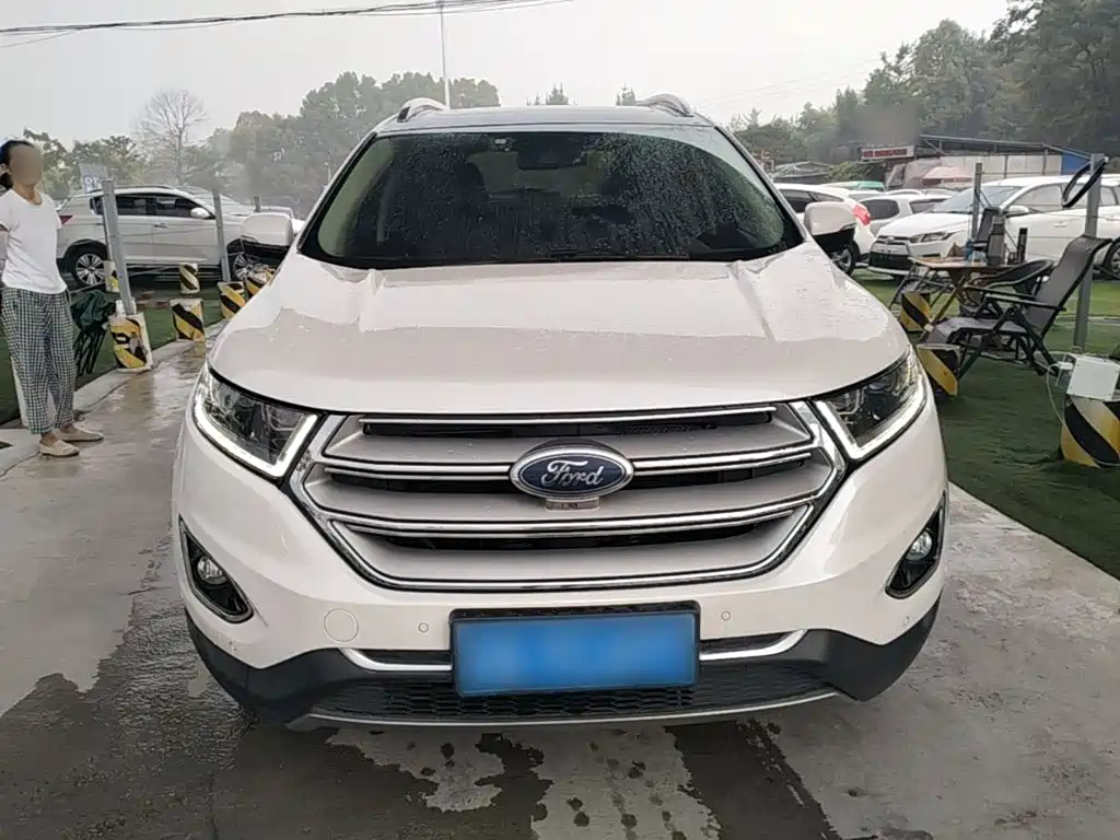Ford Edge — фото 3