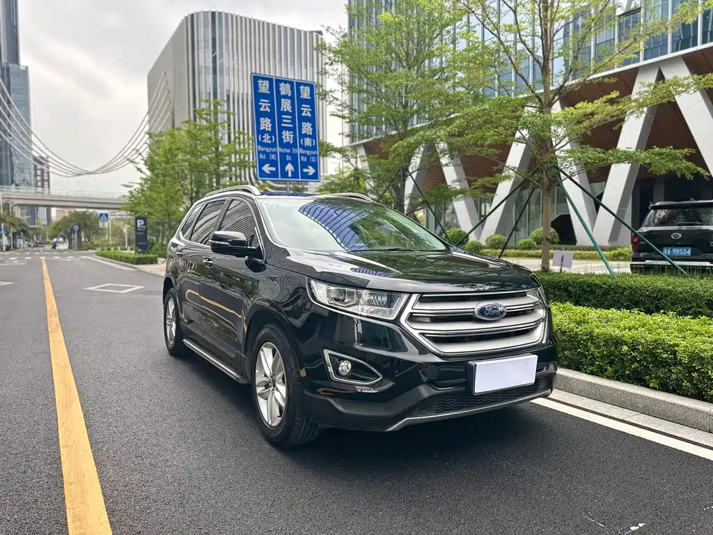 Ford Edge — фото 3