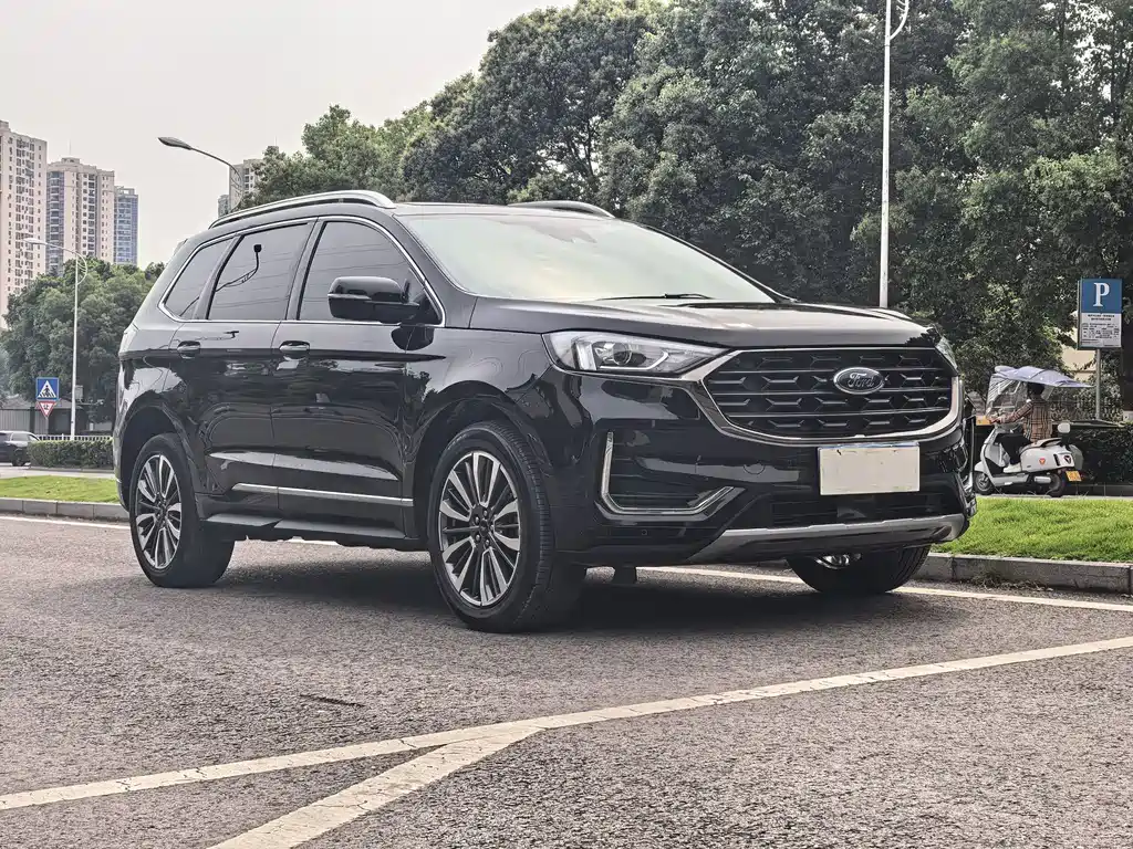 Ford Edge — фото 3