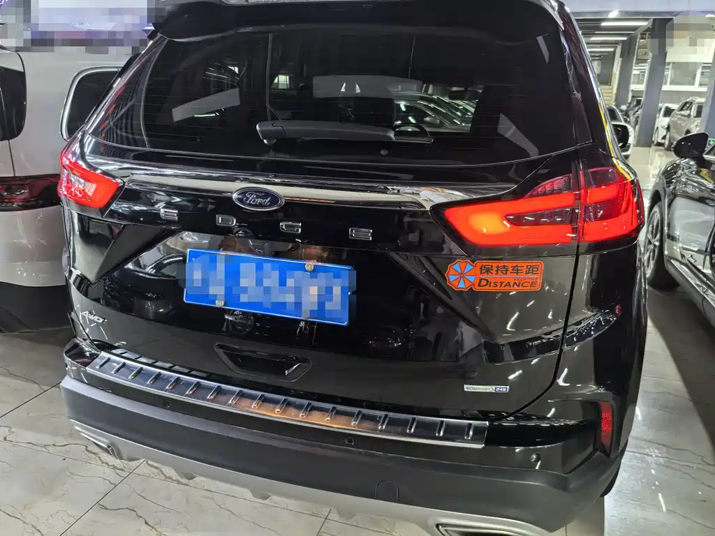 Ford Edge — фото 5
