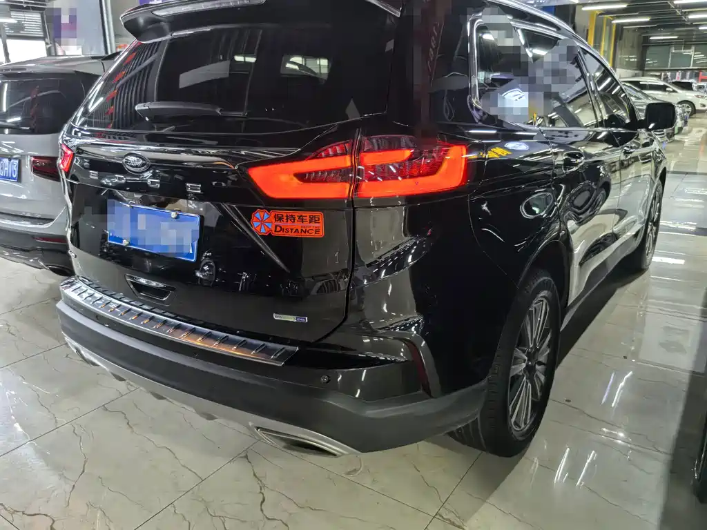 Ford Edge — фото 6
