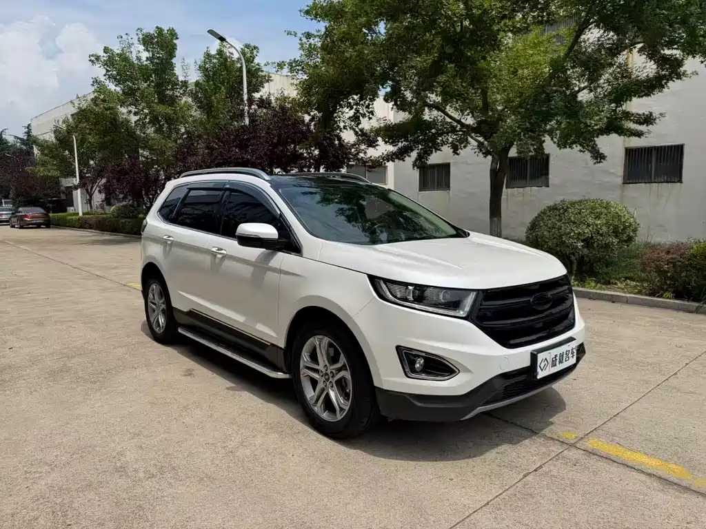 Ford Edge — фото 3