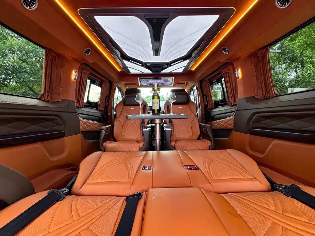 Ford Tourneo — фото 34