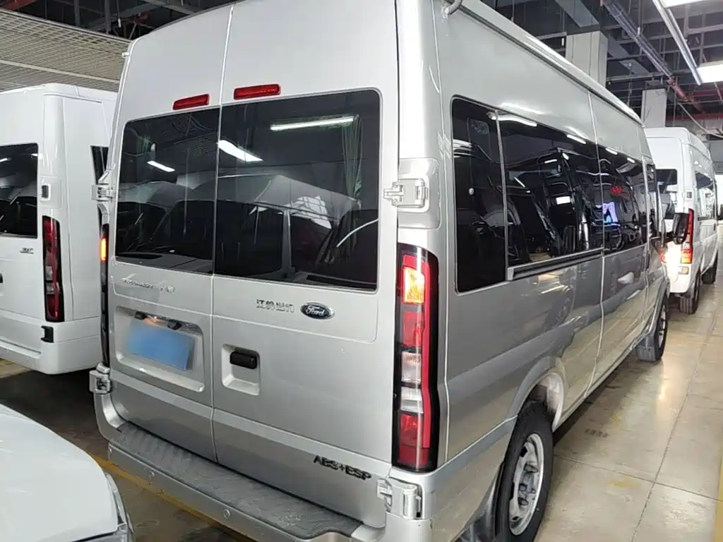 Ford Transit Custom — фото 6