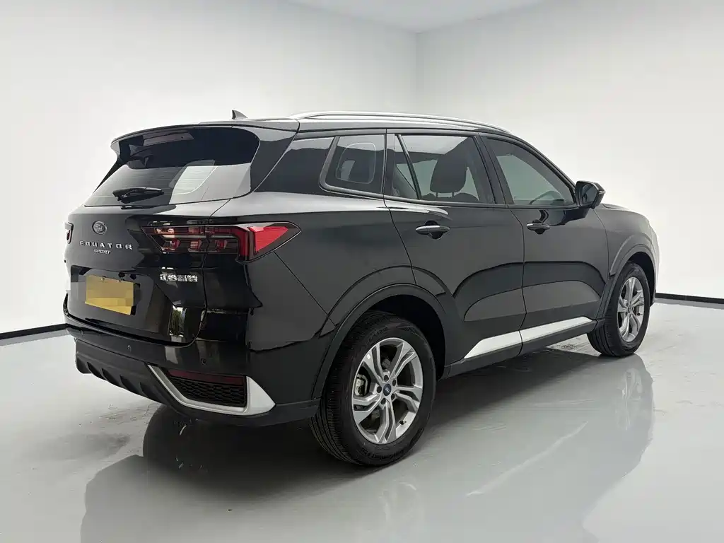 Ford Equator Sport — фото 4