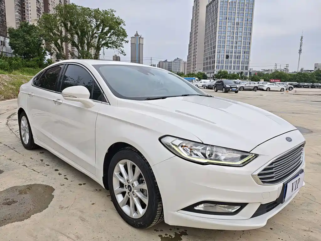 Ford Mondeo — фото 3