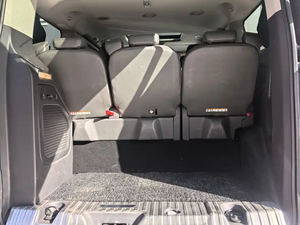 Ford Tourneo — фото 10