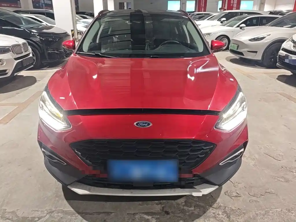 Ford Focus Active — фото 3