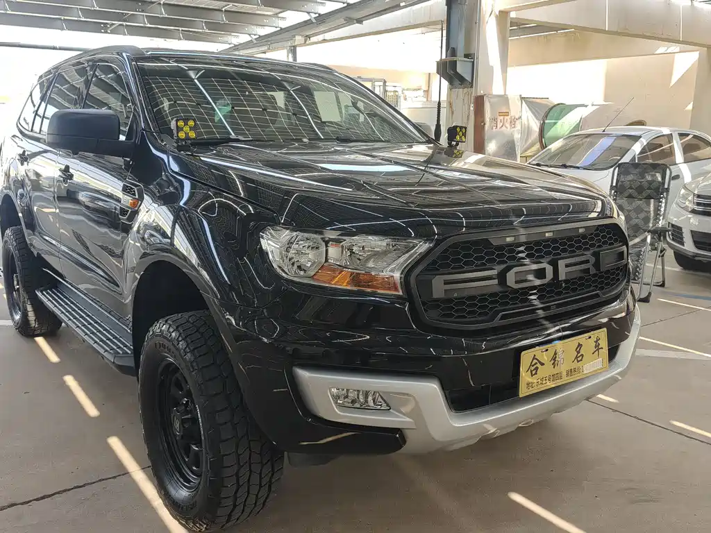 Ford Everest — фото 3