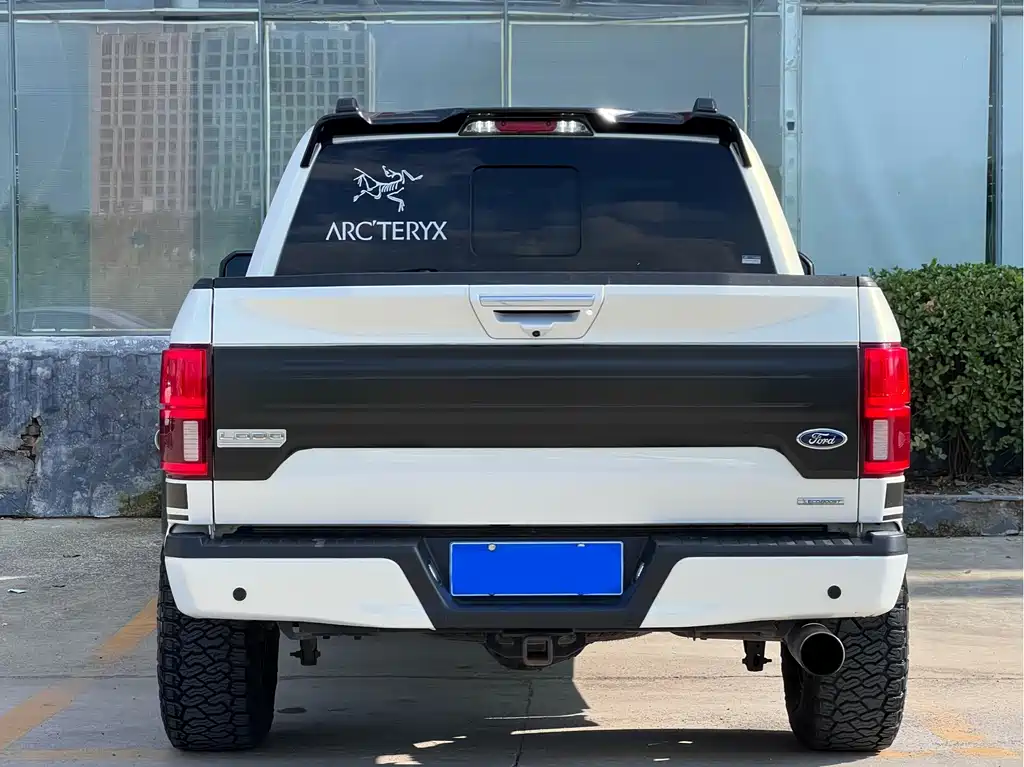 Ford F-150 Raptor — фото 8