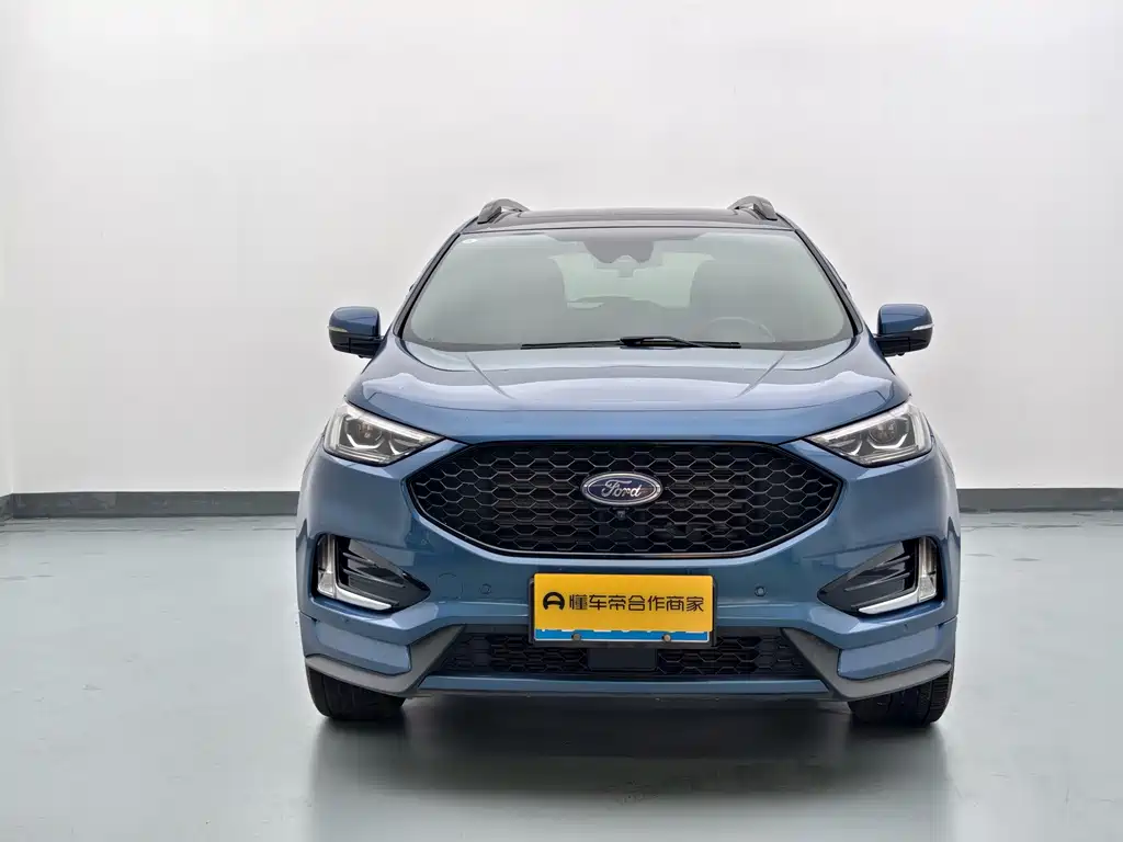 Ford Edge — фото 3
