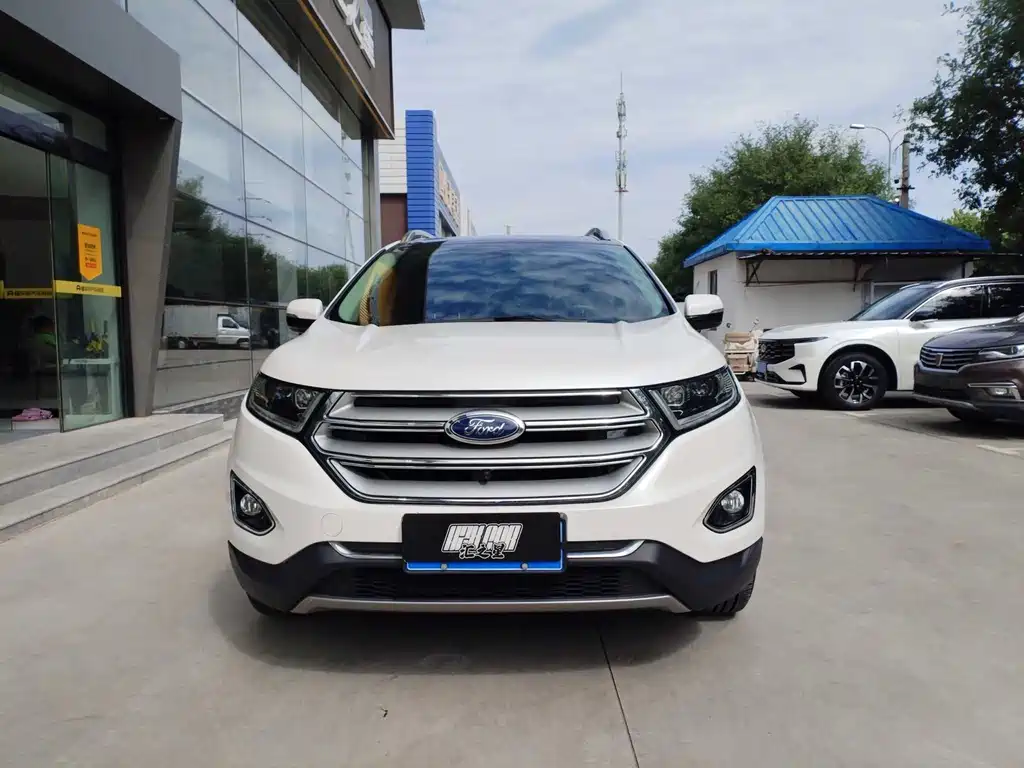 Ford Edge — фото 3