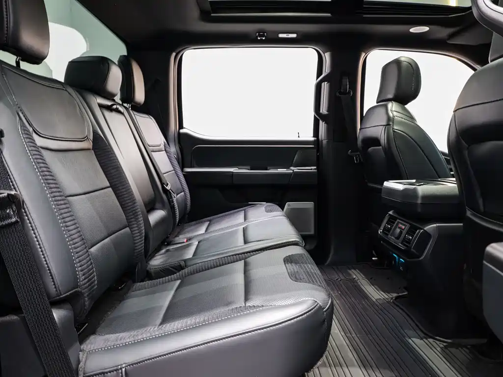 Ford F-150 Raptor — фото 11
