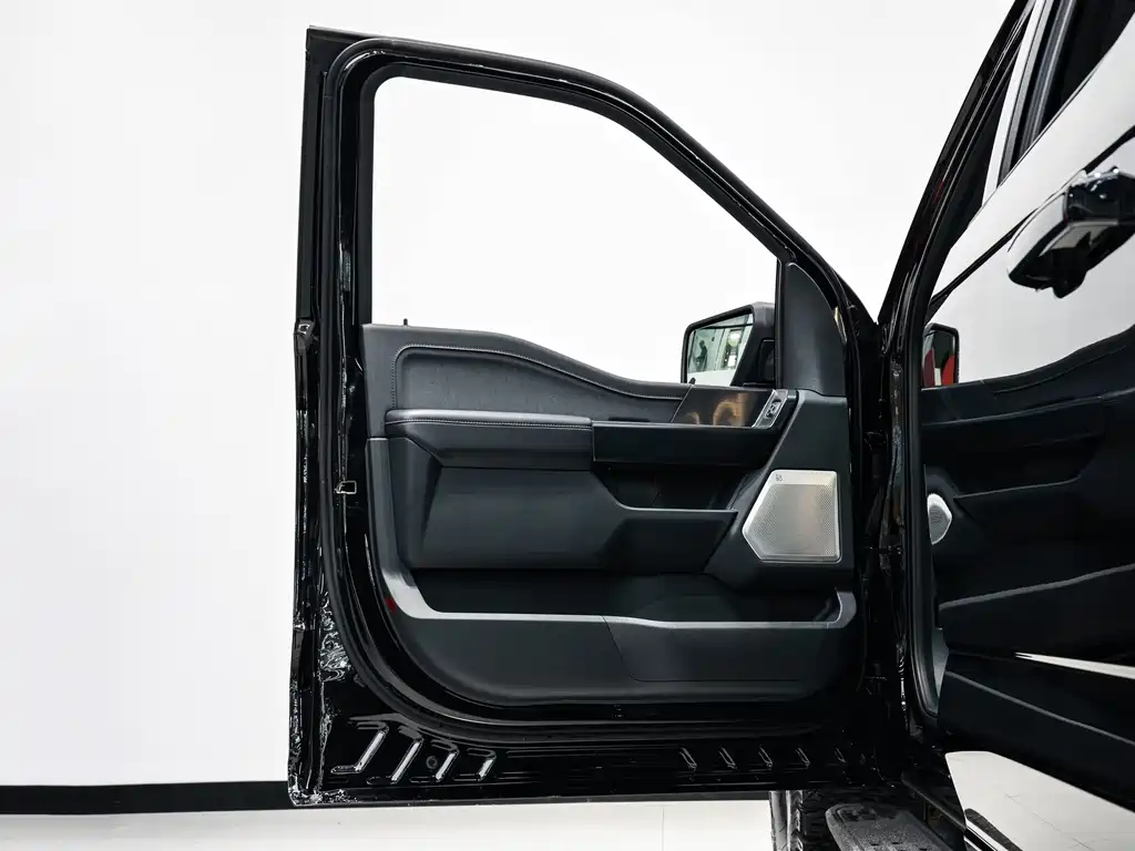 Ford F-150 Raptor — фото 14