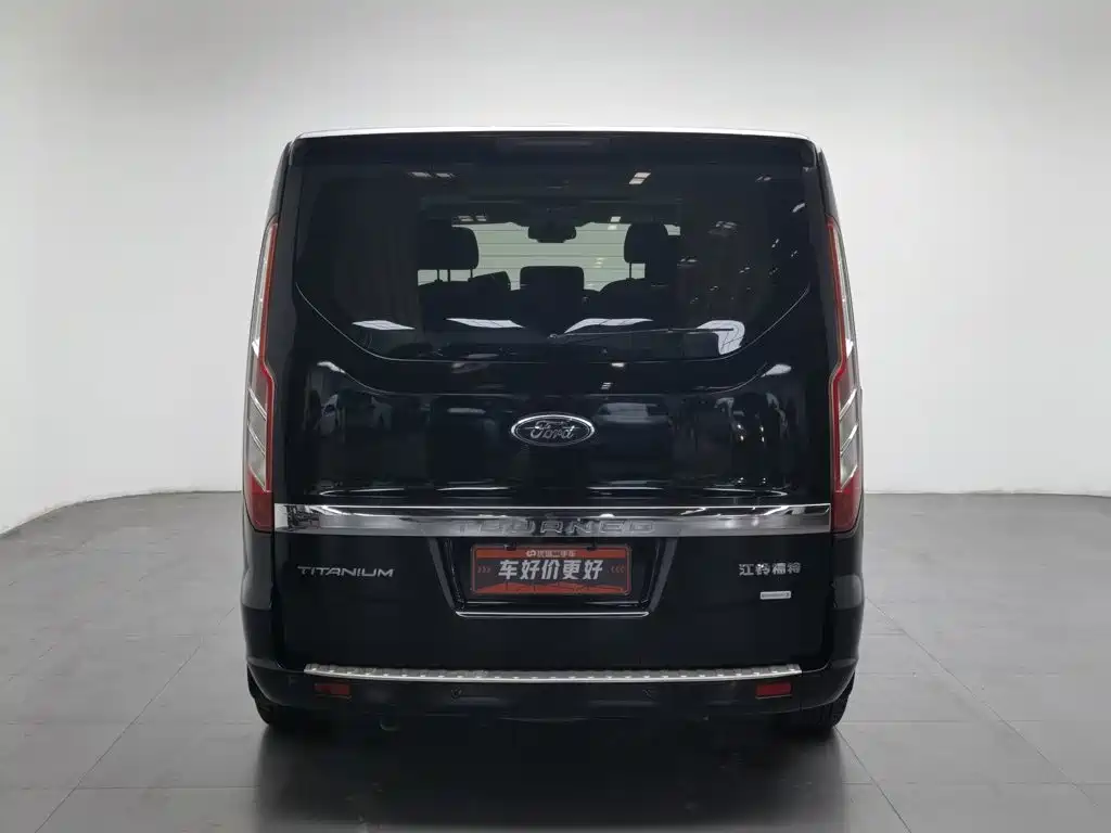 Ford Tourneo — фото 4