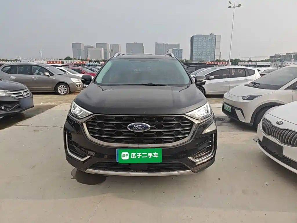 Ford Edge — фото 3