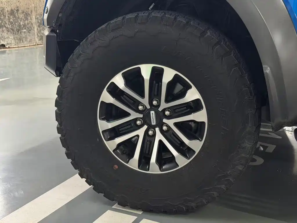 Ford F-150 Raptor — фото 17